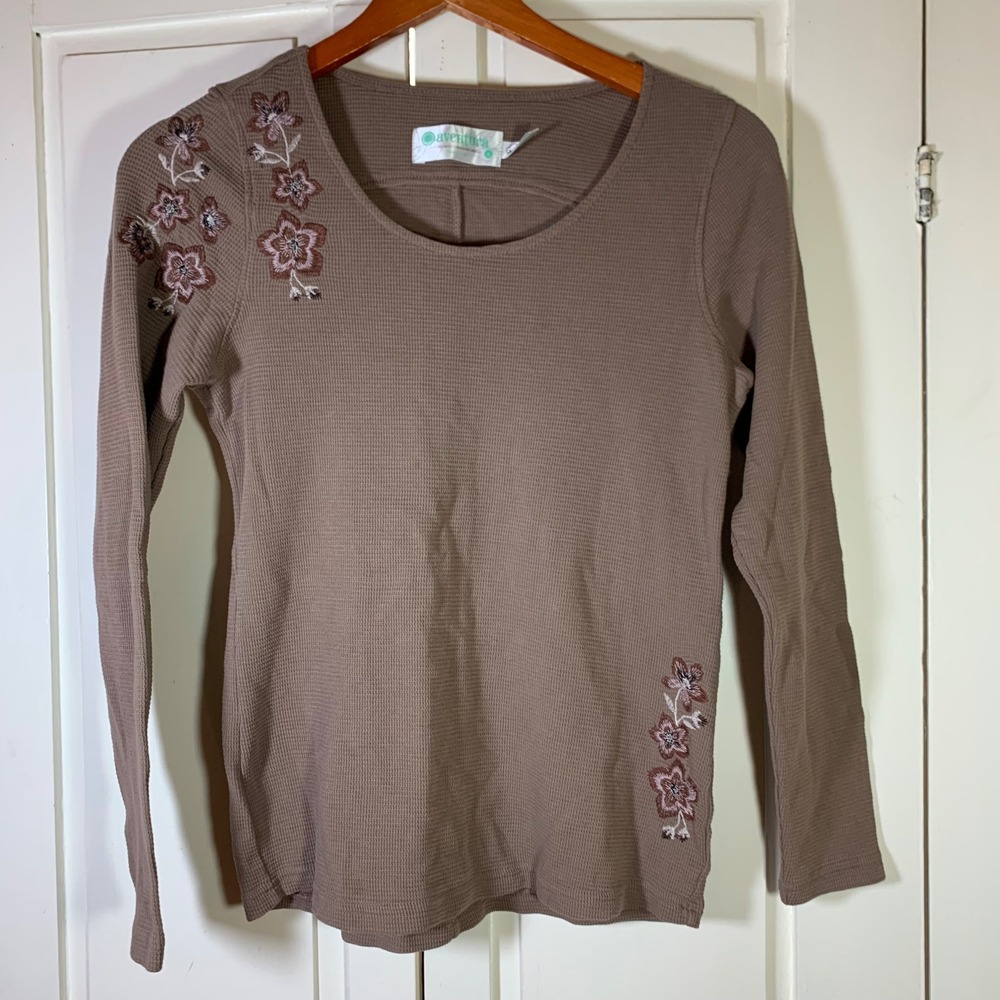 Aventura Women Organic Cotton Floral Embroidered Waffle Knit Thermal Top Brown S